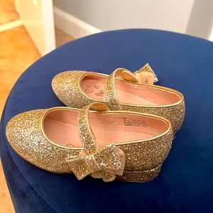 Gold Glitter Flower Girl Dress Shows with Bow